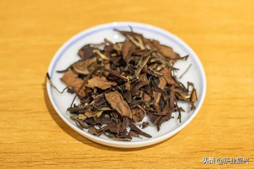 冬天适合喝什么茶？这四款茶陪你过冬天