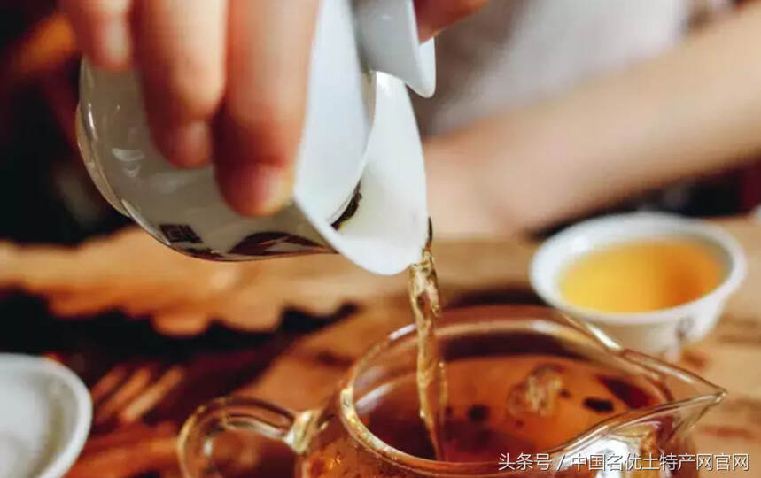 红茶怎样发酵轻和发酵过头怎么看？