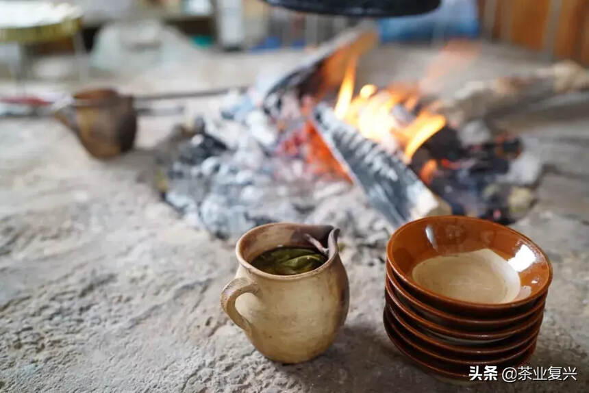 只知道熟茶大师邹炳良，不知道永德也有一个普洱茶工艺大师？