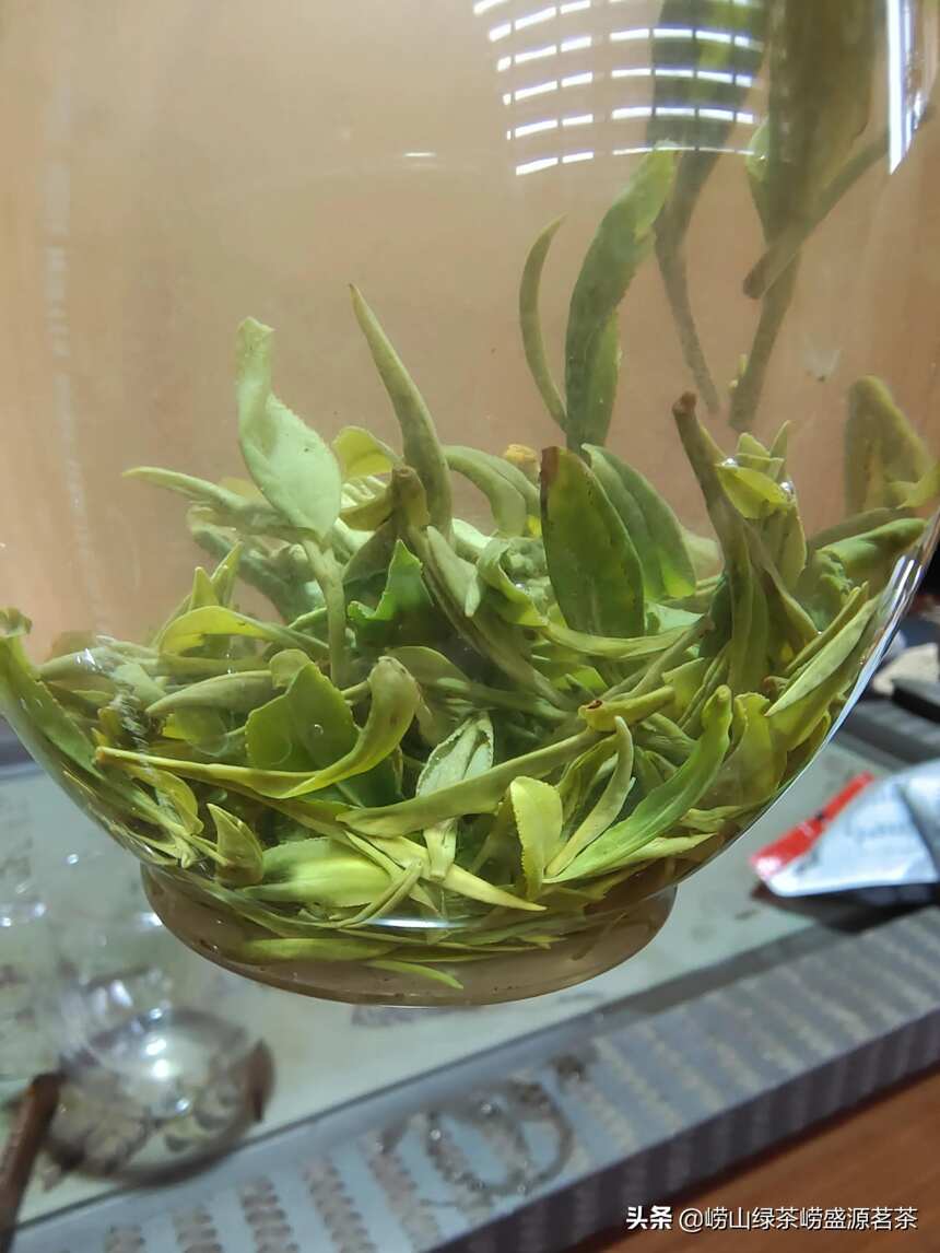 这个季节土豪们都在抢这个崂山头胚大田扁茶，你觉得值不值？