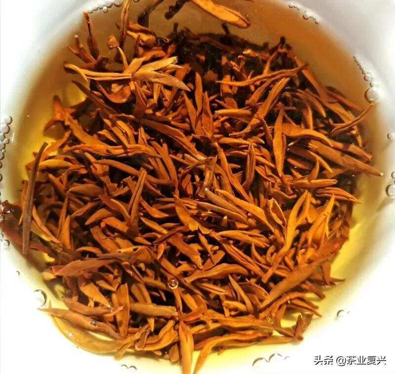 红茶这么红，为什么偏要叫Black Tea?