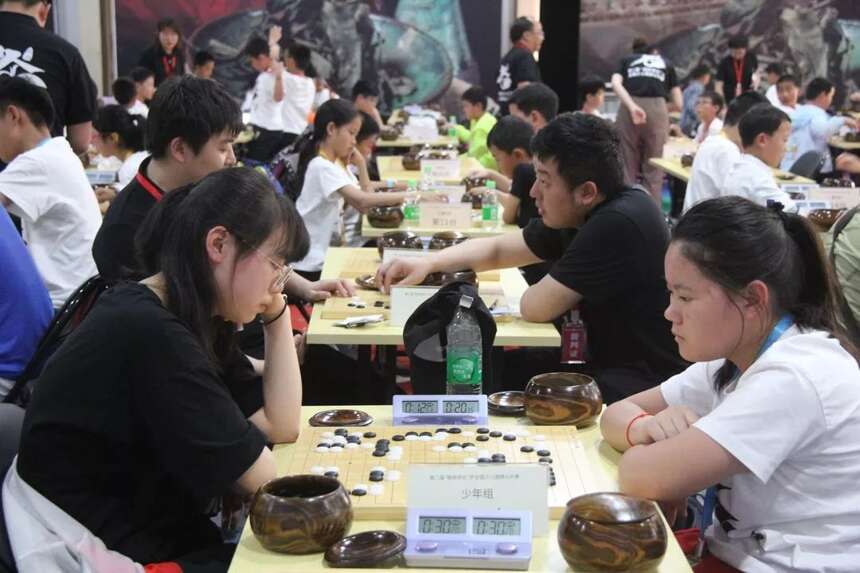 “茶仓杯”全国赛，围棋对弈展风采，八仙过海显神通