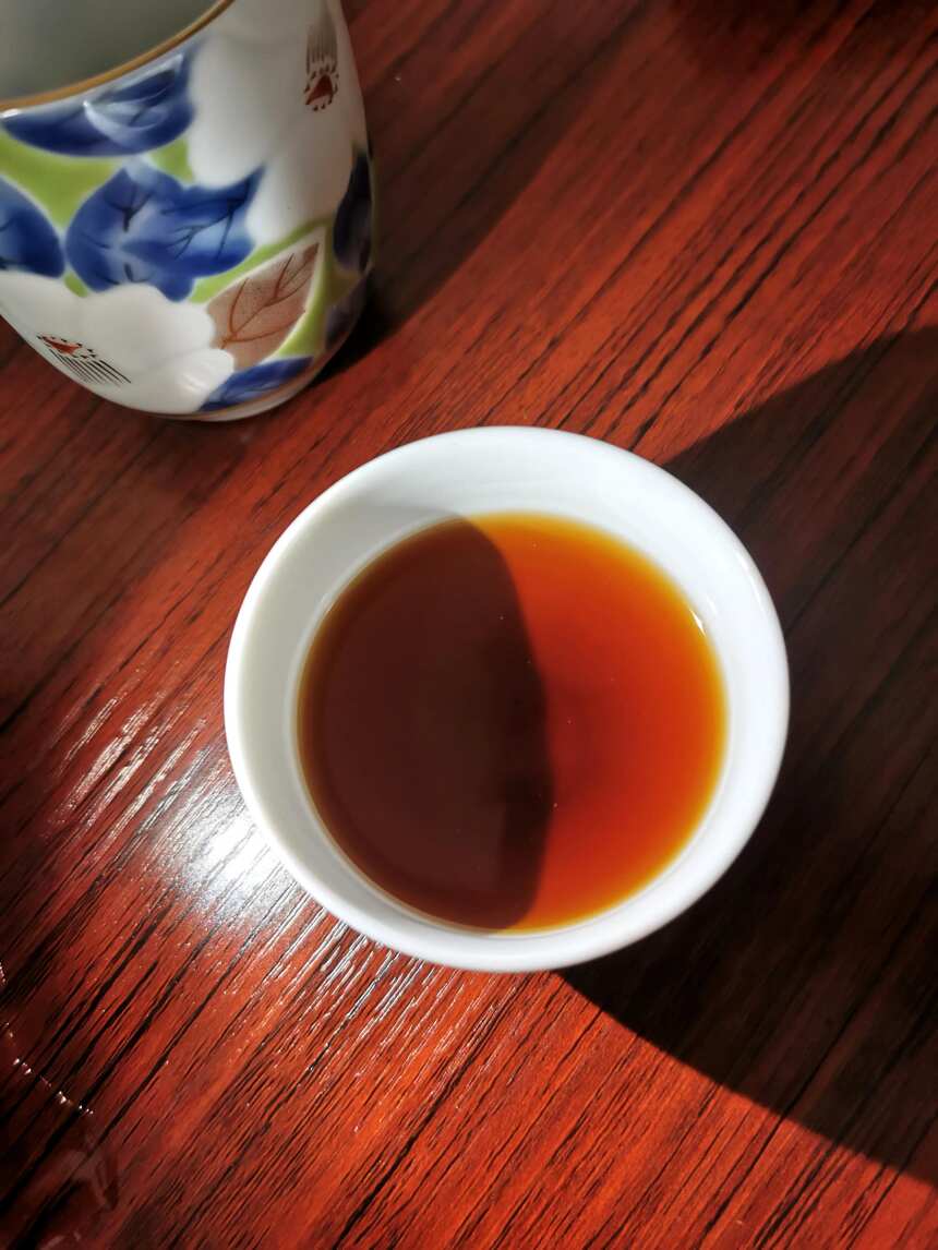 若隐若现的茶气