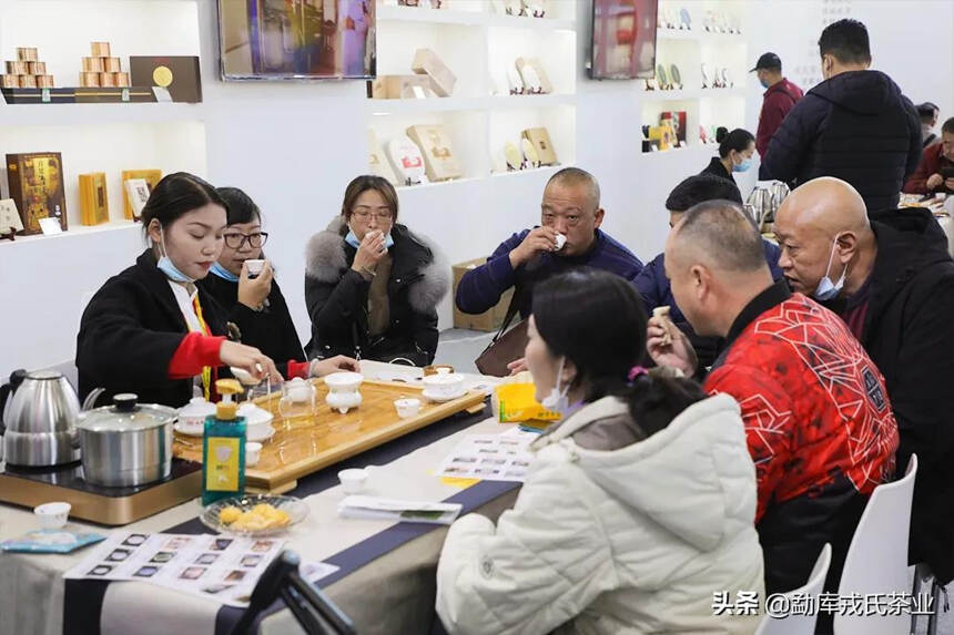 好茶•好生意︱昆明茶博会，喝戎氏冰岛，限量飞天礼包有售