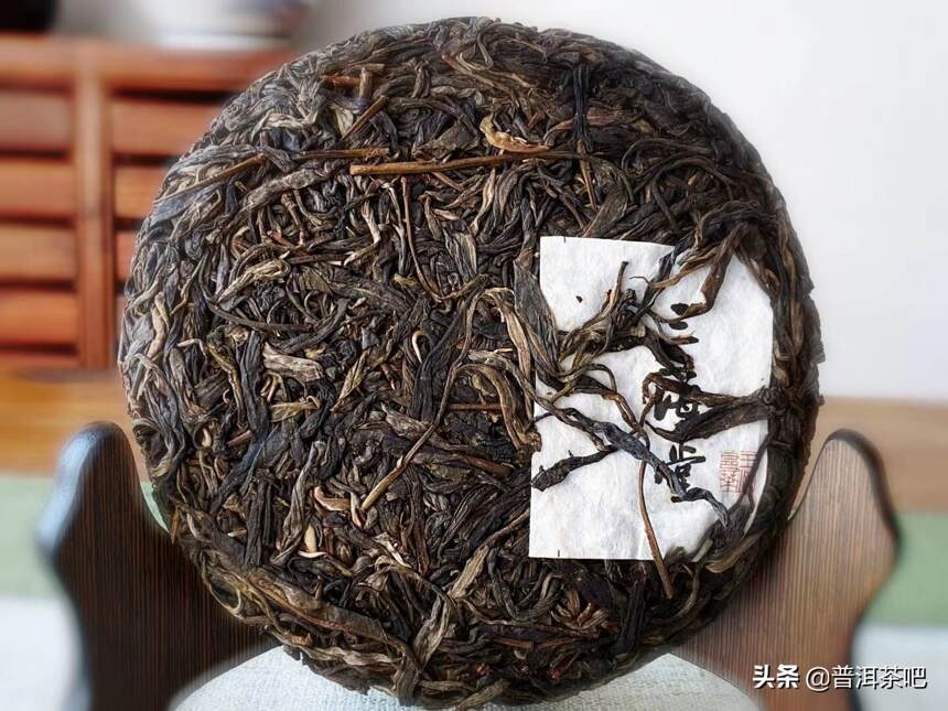 选购普洱生茶和熟茶的注意事项