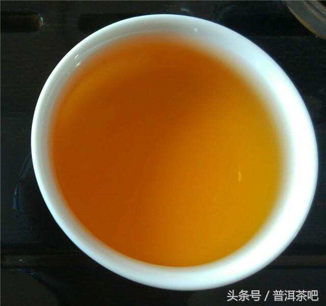 曾经不屑一顾的古树红茶，给了我一记响亮的耳光