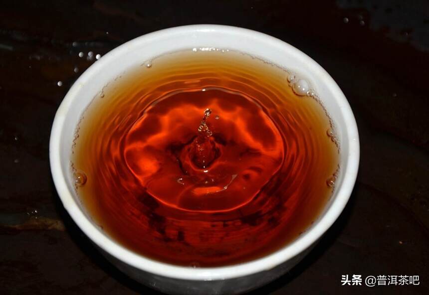 普洱生茶的价格凭什么比熟茶高？