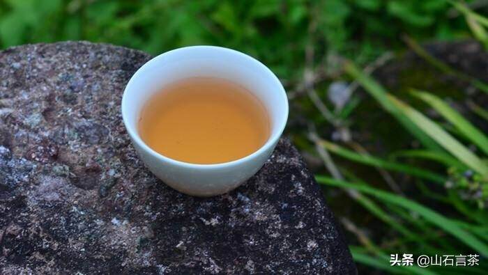 在武夷岩茶里，有哪些茶值得推荐？