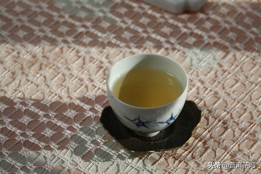 普洱茶的“粘稠度”，你能喝出来吗？