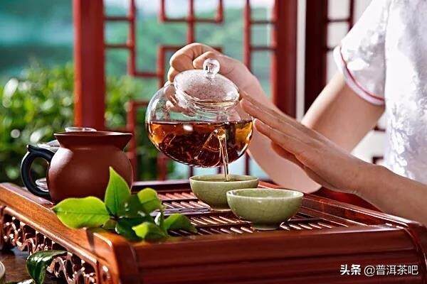 听说熟茶上火、生茶伤胃，你该如何选择？