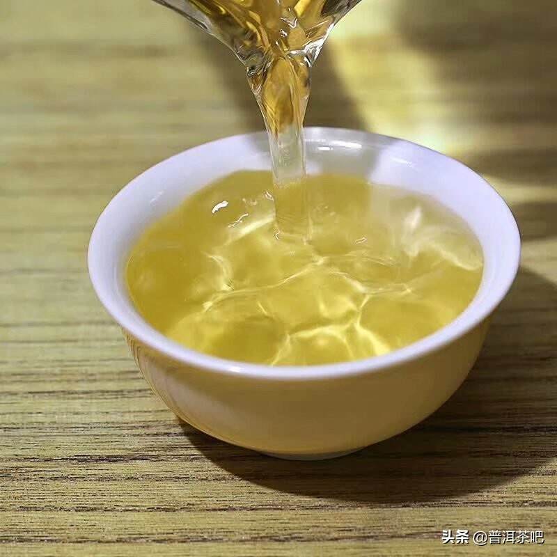 普洱茶中劣质茶和优质茶里面酸味有什么区别