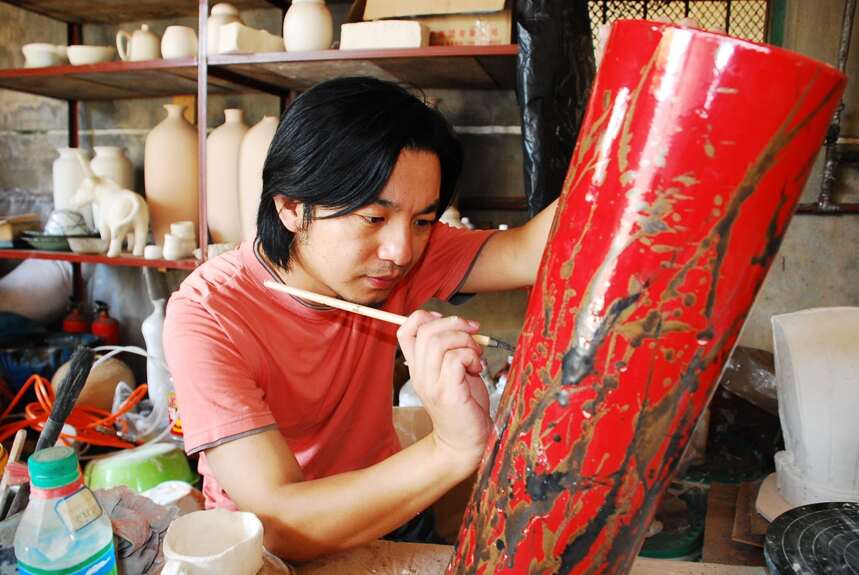 武夷岩茶（大红袍）和建窑建盏烧制的制作技艺传承人都有谁？