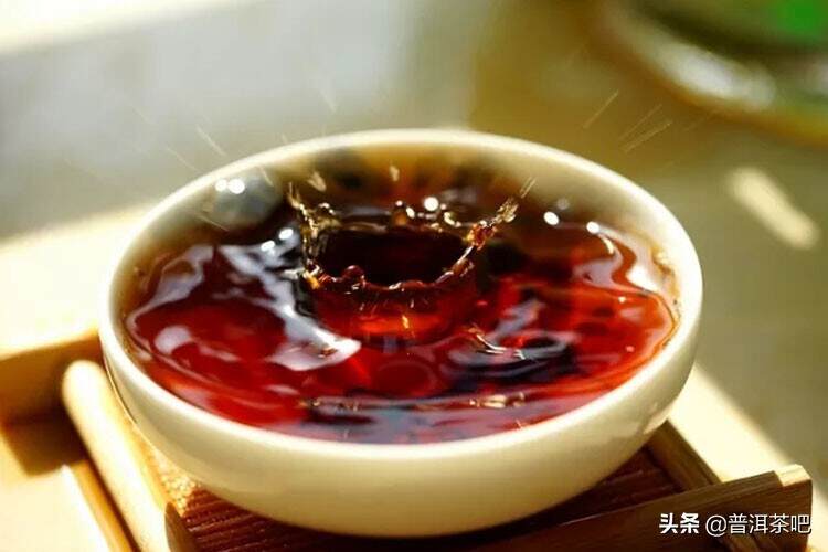 普洱熟茶和滇红茶有什么区别？