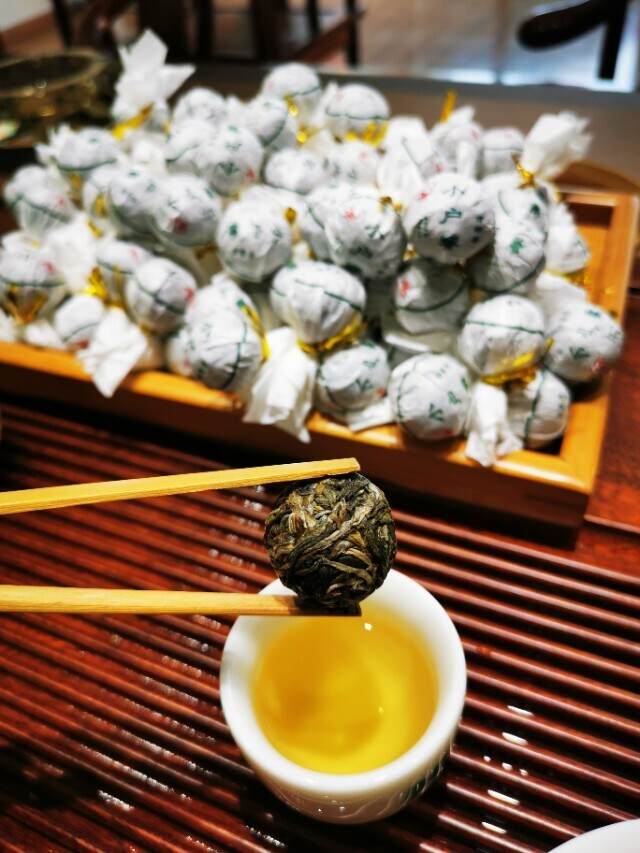 如何通过茶汤来辨别茶叶品质？