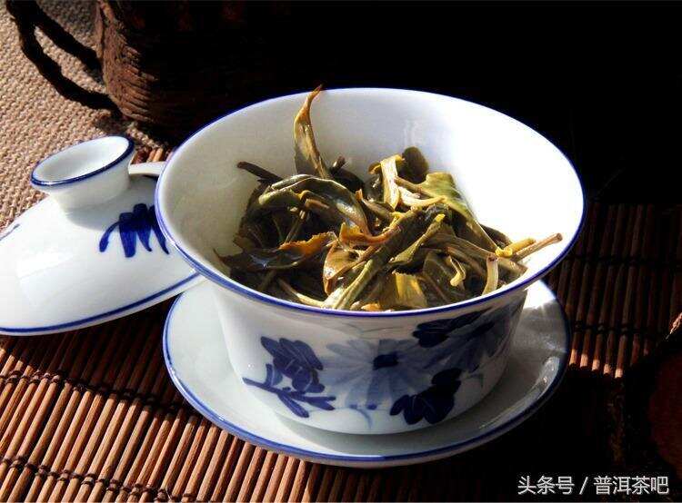 普洱茶熟茶发酸和生茶冷后酸的原因是什么？