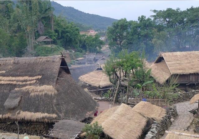 走进临沧翁丁佤族原始群居村落，中国最后一个原始村落