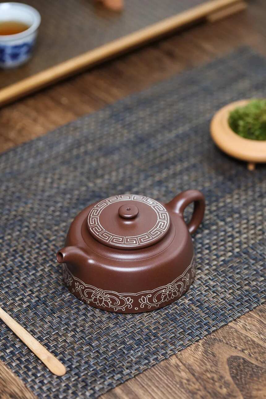 「钰井」270cc，文革泥，范程丽（研高省大师牟锦芬高徒）