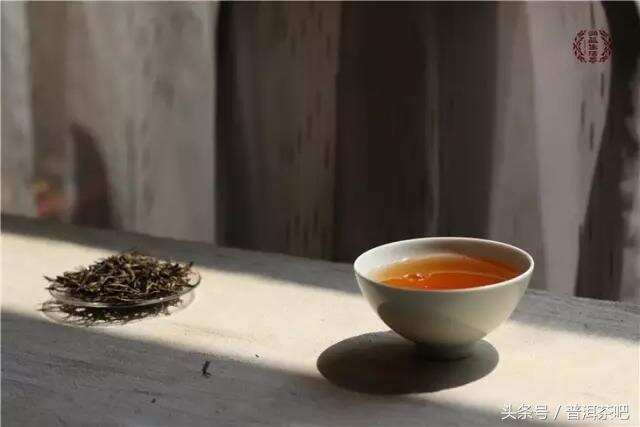 曾经不屑一顾的古树红茶，给了我一记响亮的耳光