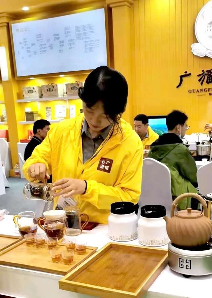 青岛茶博会：心道展位人气持续爆满，茶品、活动受茶友盛赞