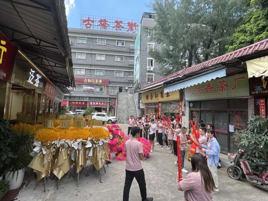 “百城千店，全国布局”