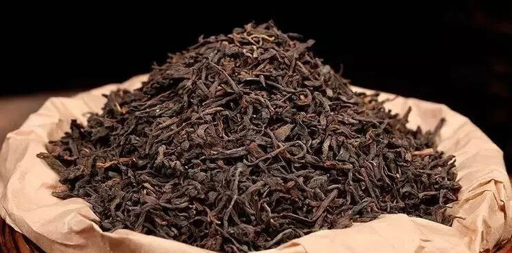 广西黑茶瑰宝六堡茶