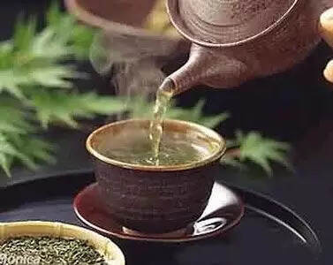 在社会上混，“千万别喝茶”