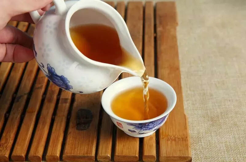 余生很短，只想好好喝茶