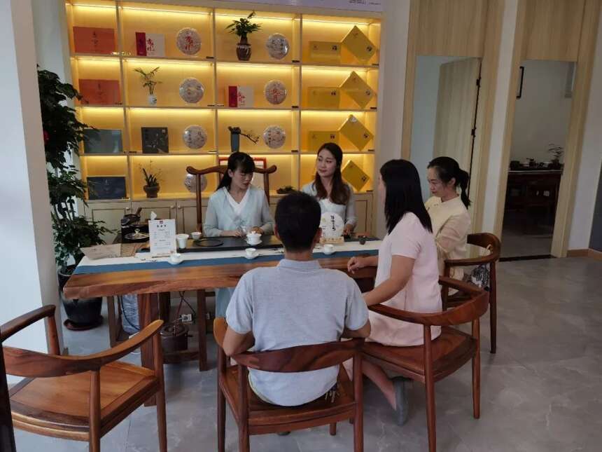 心店风采·连江店：爱茶雅士慧眼识珠，闽都金凤展翅飞