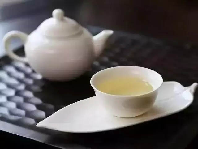 只会喝茶不会夸？这些词语帮你忙