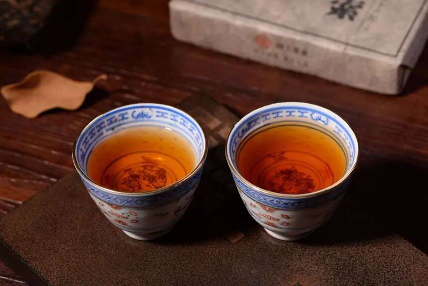 普洱茶纯料和拼配谁更值得存？