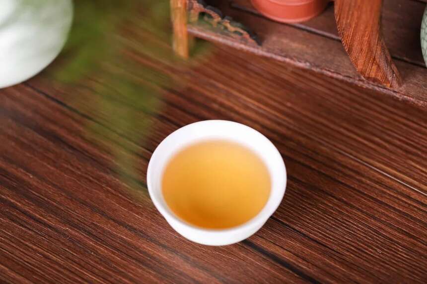 白茶散茶好还是饼茶好？要怎么选？