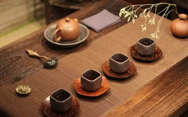 茶需要品，人需要悟