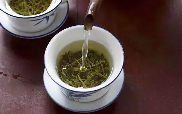 原来泡茶注水转圈圈，茶会更好味