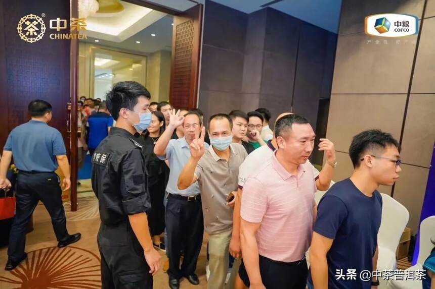 中茶水蓝印东莞首发 热情热情 还是热情 爆棚爆棚 还是爆棚