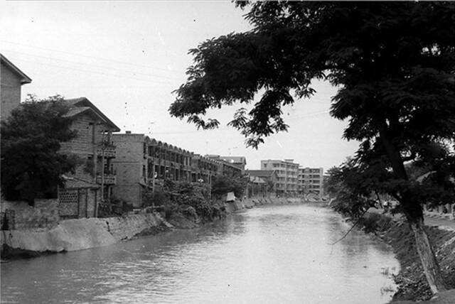 四川江油的城市记忆，在老照片中寻找江油城的黑白故事