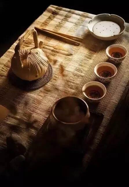 用一生戎马江湖 换一杯真性情的茶