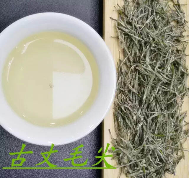 茶，一片绝美漂浮的叶子