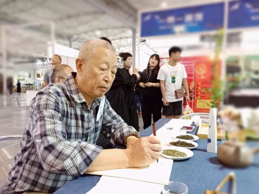 北川黄茶首次亮相四川茶博会，好评如潮