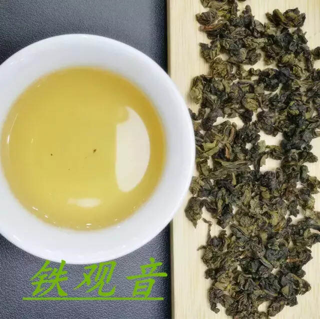 茶，一片绝美漂浮的叶子