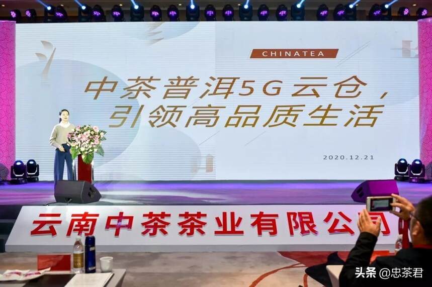 新时代 新征程 | 我们充满信心，大步迈入新时代的征程