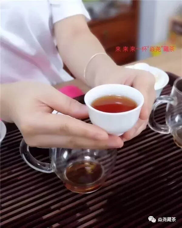 太胖了怎么办？赶紧来杯茶吧~