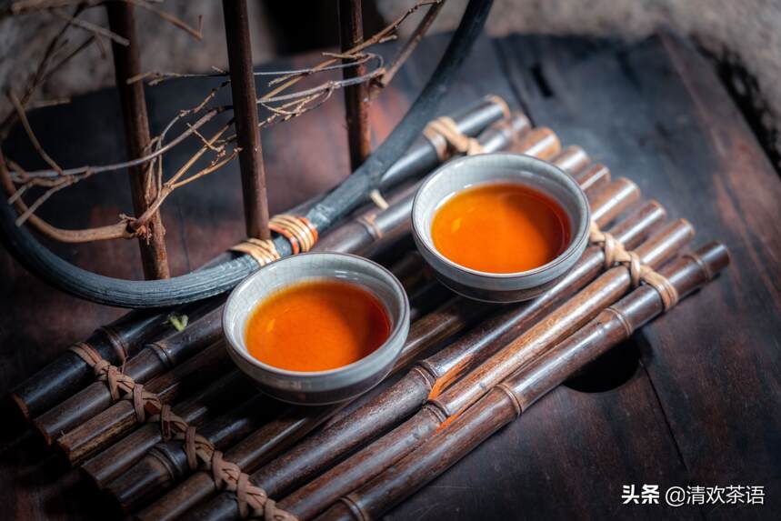 普洱茶汤“飘油”，是因为农残？你觉得呢？