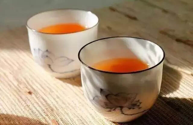 喝茶就是老样子，不喝茶就是样子老