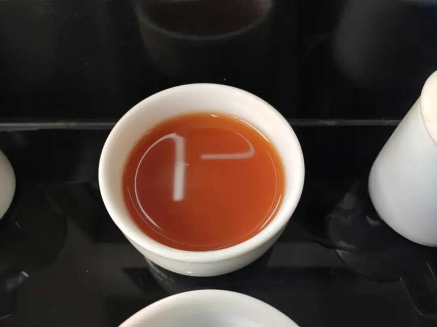 寒潮来袭，喝点温润的茶，是适合隆冬喝的三款茶