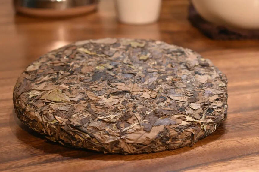 福鼎白茶｜饼茶、散茶？春茶、秋茶？白茶寿眉如何选？