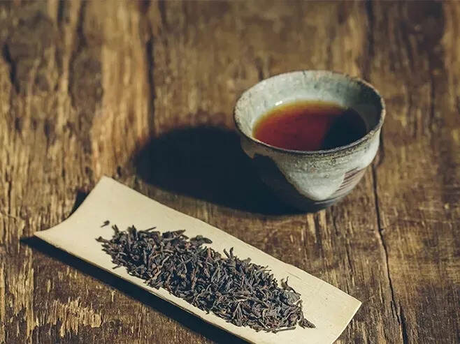 都说喝红茶能暖胃，那除了红茶六大茶类中，喝哪种茶比较暖胃？