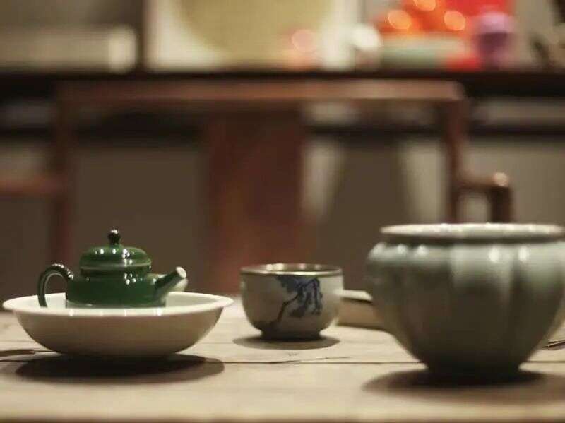 白茶小知识：泡茶时是完全沥干好，还是留根好？