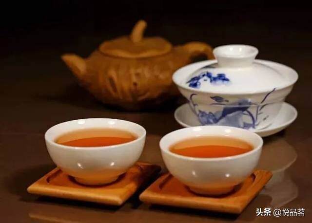 生活需要拥有一杯适口的茶，一份恬淡平和的心情