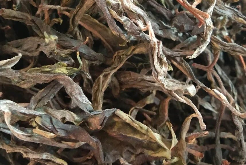 卖茶30年老司机含泪哭诉：懂茶的人永远卖不过不懂茶的隔壁老王