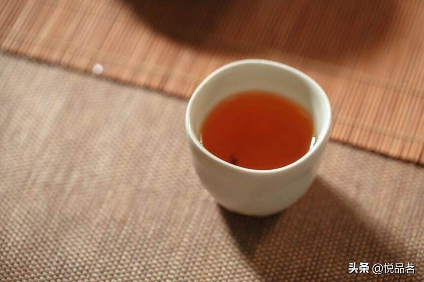 以茶为媒，易觅知音，我们之间的距离，或许只差一杯茶